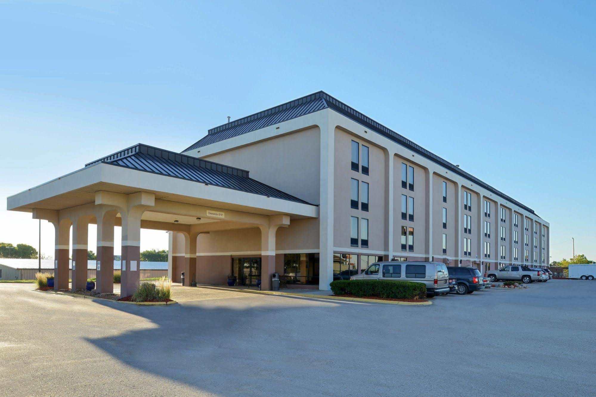 New Victorian Inn & Suites Omaha Exterior foto
